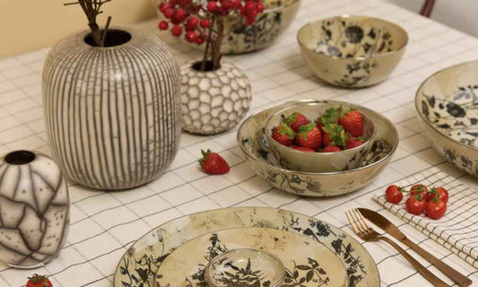 The Dinner Table as a Work of Art: 7 Styling Ideas Using Ceramics, Glassware and Decoratives