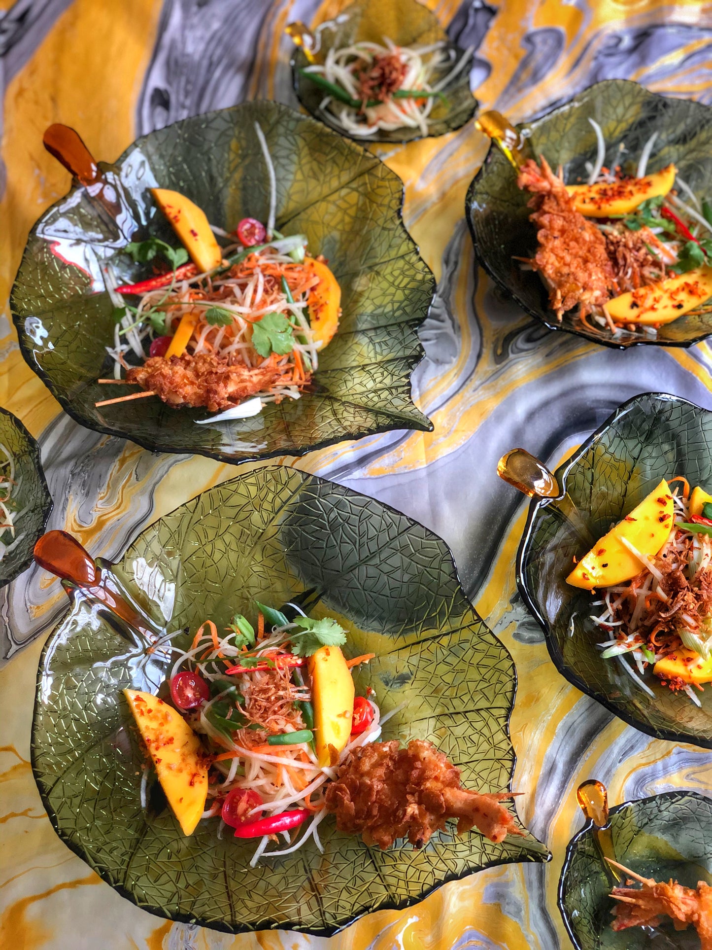 Green Leaf Serving Bowl Extra Large